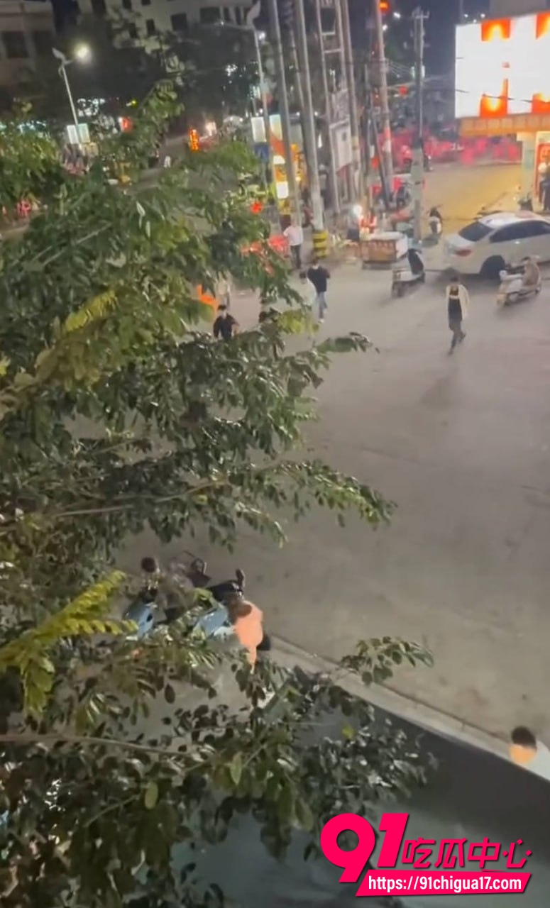 精神小伙在线斗殴4 精神小伙在线斗殴4