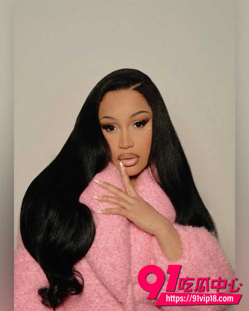 CardiB约会尼日利亚门将Maduka 4 CardiB约会尼日利亚门将Maduka 4