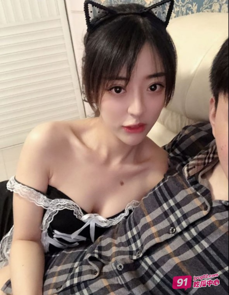 河北沧州已婚人妻金诗媛 口乳足交样样精通 让人爽到飞起！ 配图5