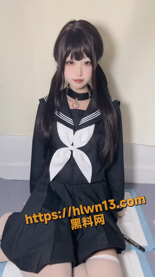 清纯颜值双马尾女孩裸露白虎骚逼自慰性高潮 呆萌呆萌的女孩超级淫荡的自慰福利来袭！