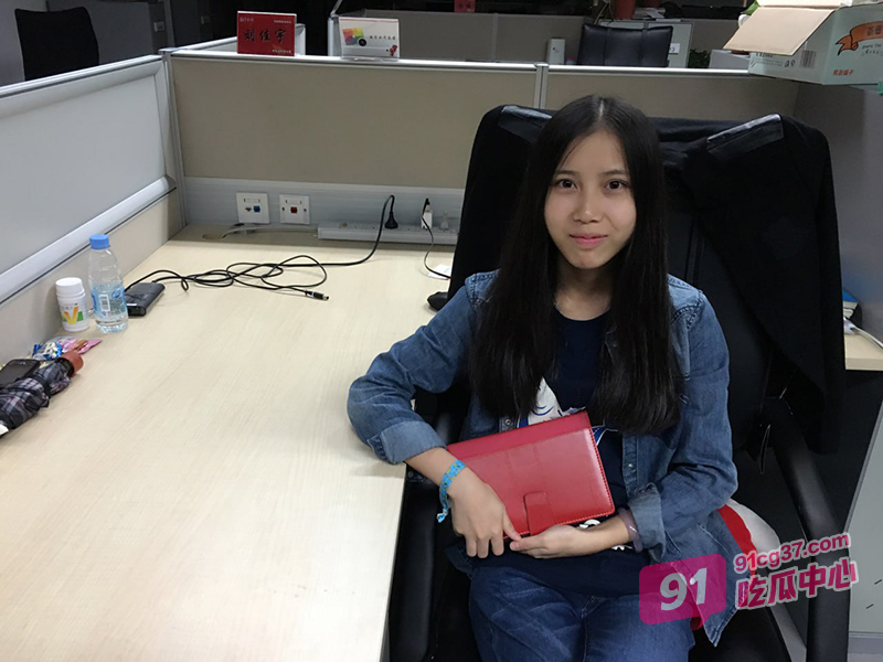 台湾清纯女神 被调教成了胯下尤物 蜂腰蜜桃臀十分亮眼！