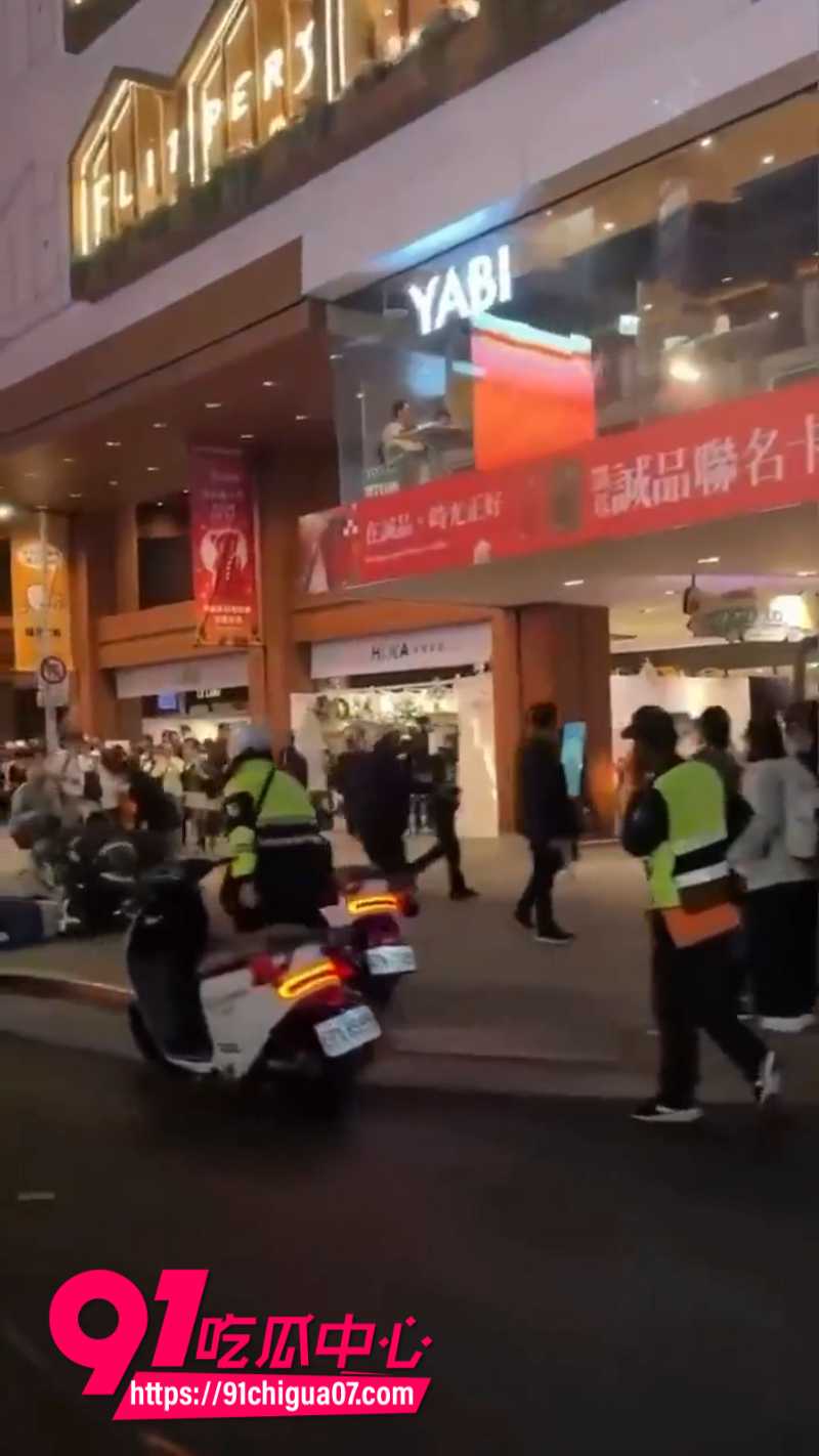 台北车站袭击案事件现场画面5