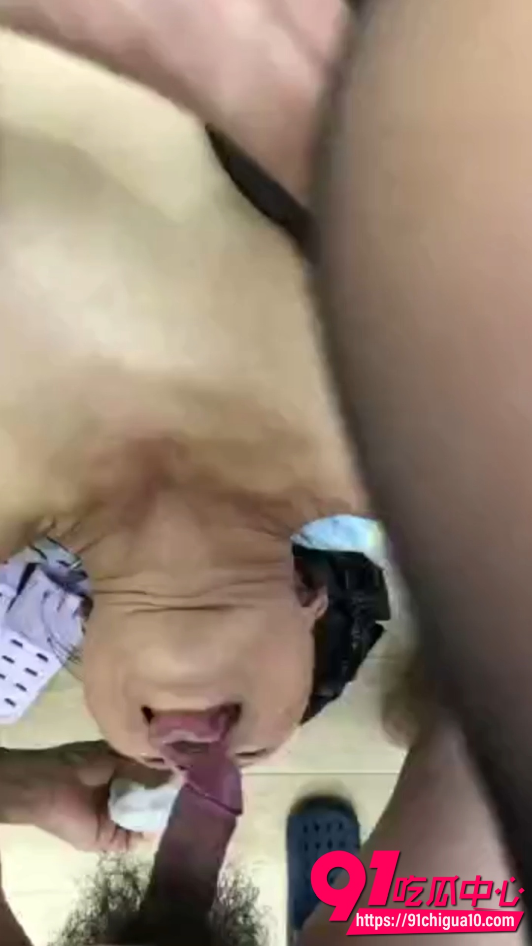 寂寞寡妇和年轻小伙性爱12