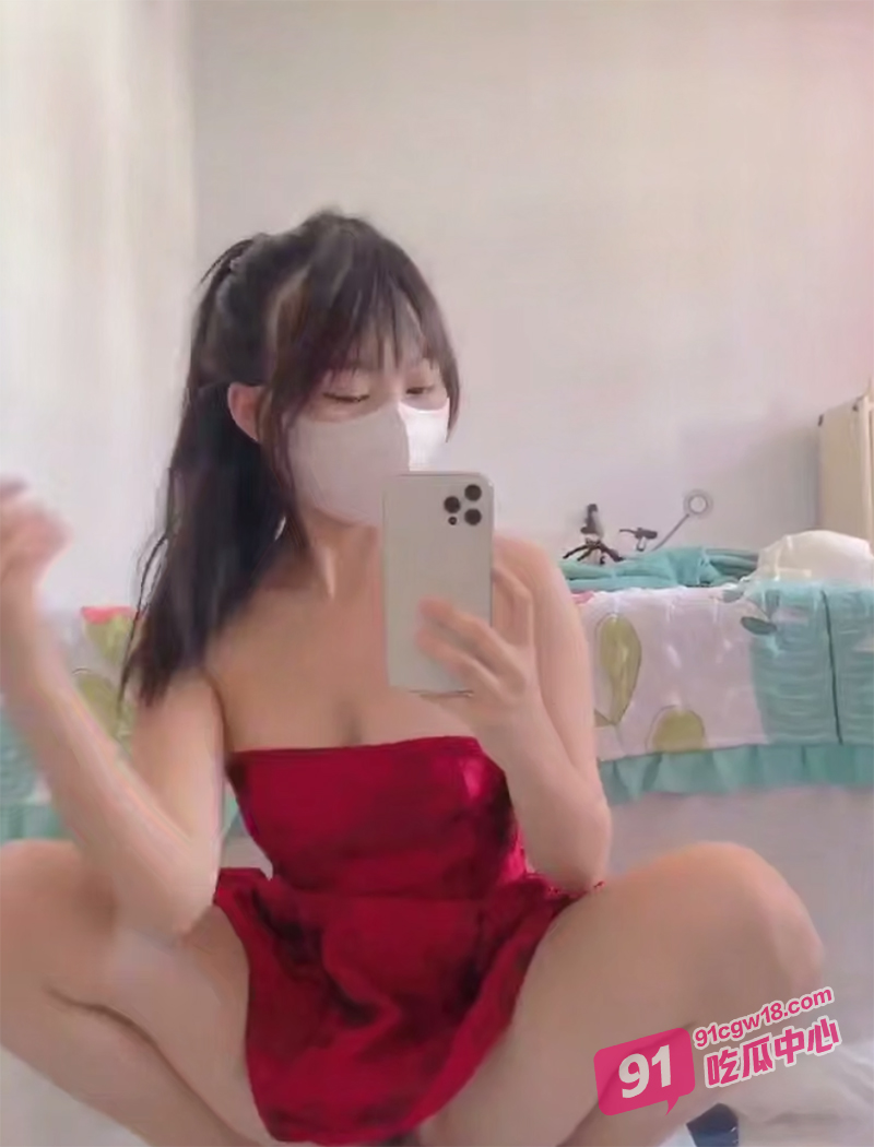 高颜值学生妹私密合集 性瘾太大自我满足 高潮喘息白浆直流 撸点极高！ 配图2