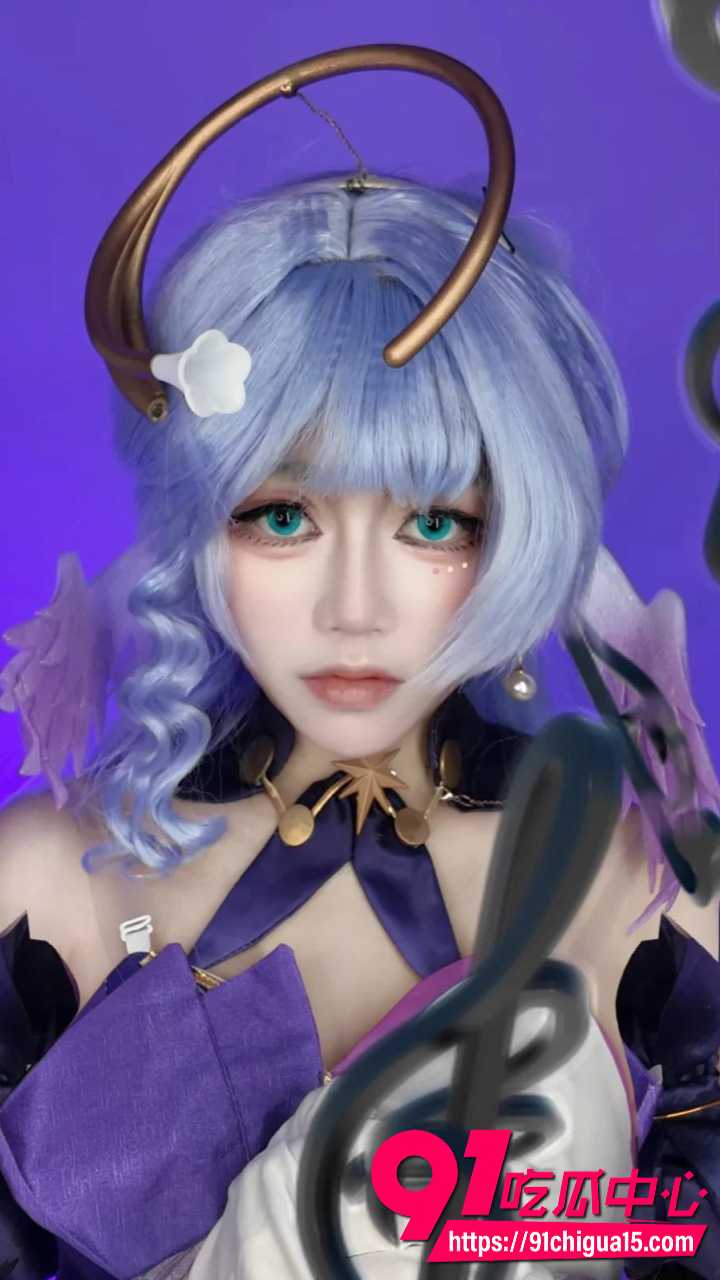 B站一只塔娅娅Su公共厕所被变态偷拍4
