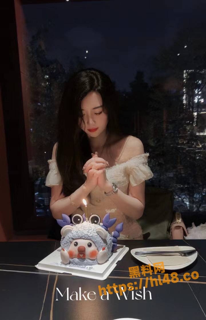 杭州反差婊骚逼 邵钰 性瘾强大在婚内出轨 逼痒了主动出去接快餐还包夜真让人下头！