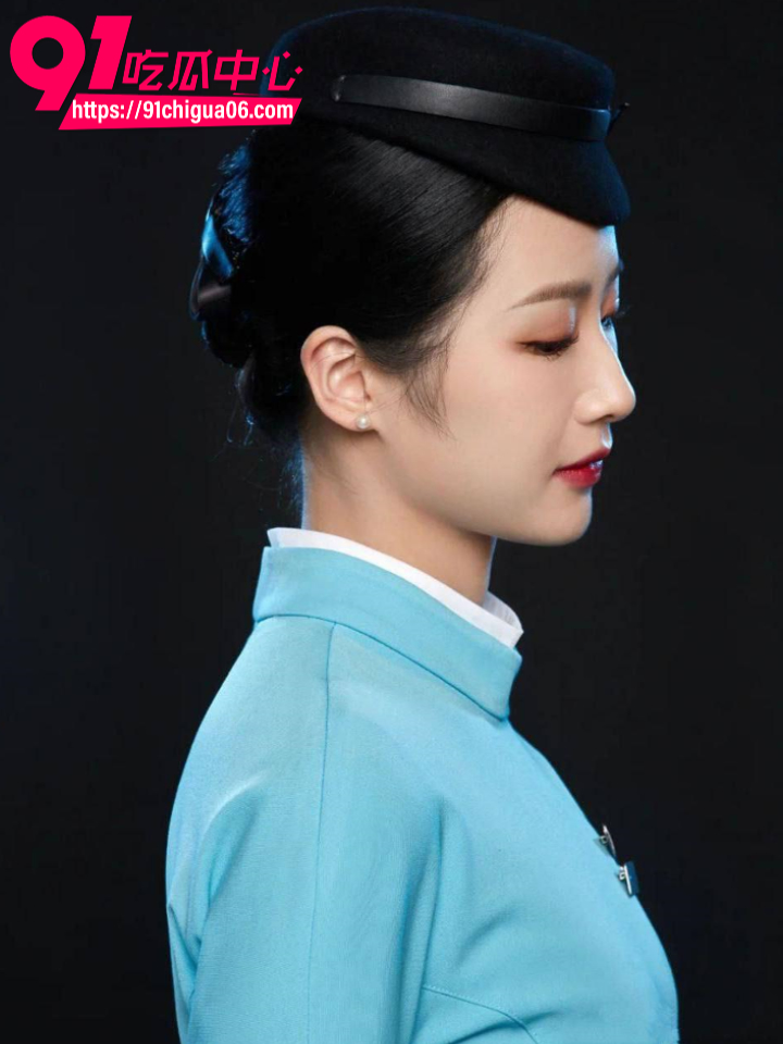 高颜值空姐从飞机女神沦为床上淫骚母狗2
