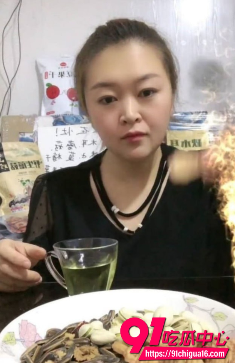 吉林白城岩家超市已婚少妇背着老公出轨偷情7