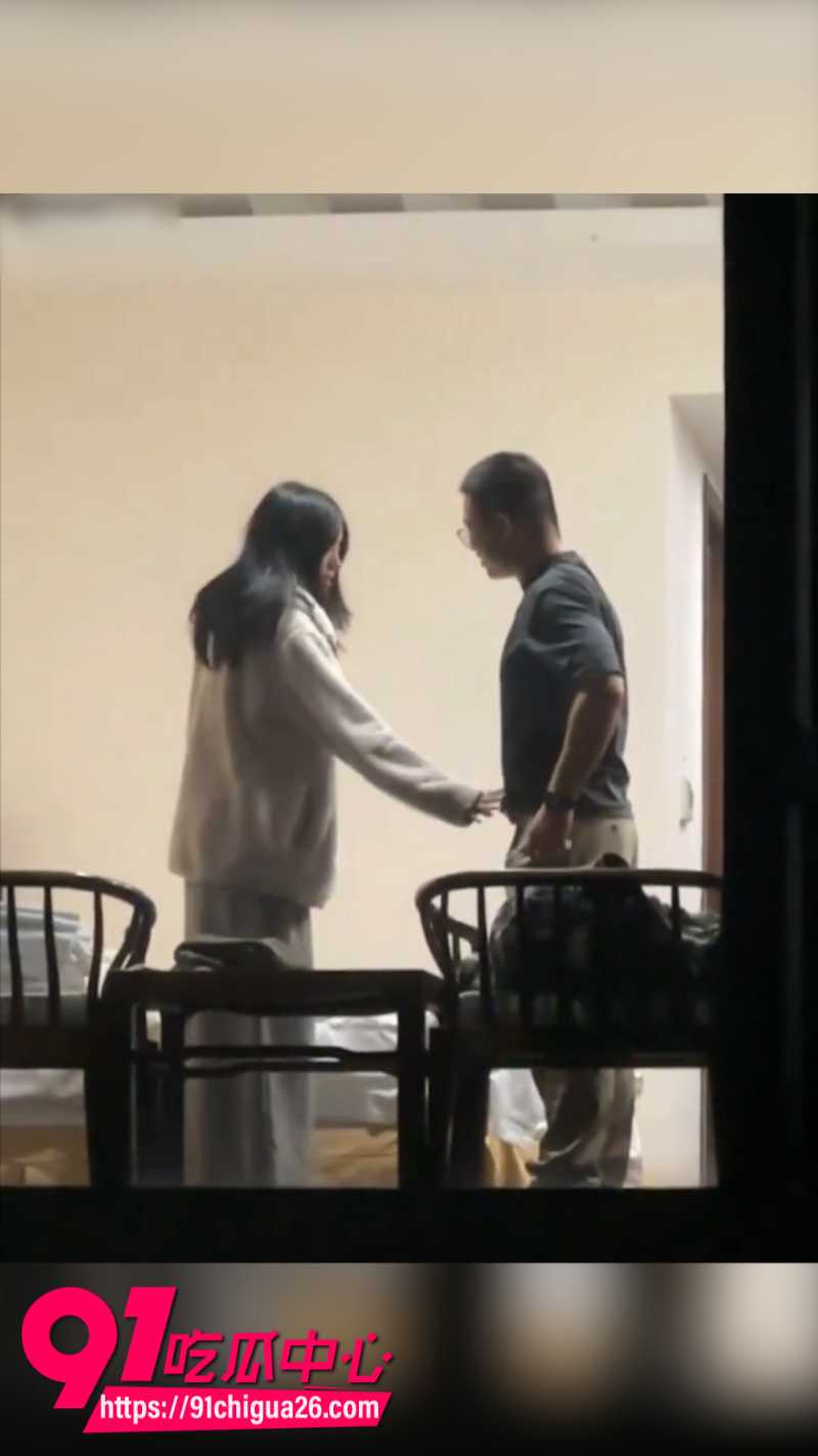 中国农业大学男老师勾引女学生酒店约炮4 中国农业大学男老师勾引女学生酒店约炮4