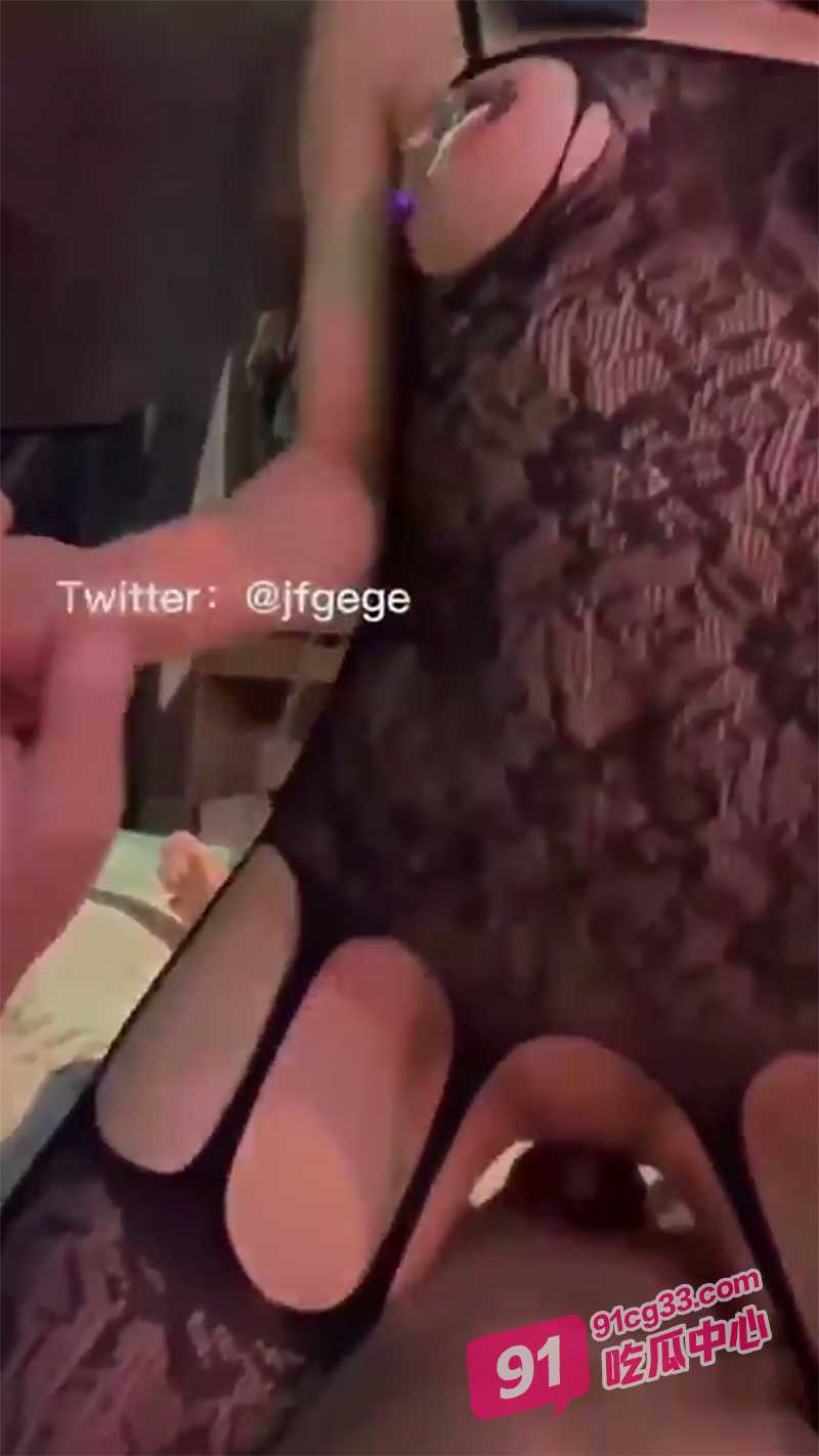 推特sm调教大神性学教父 各种姿势爆操河北反差婊张柳茹！ 配图3