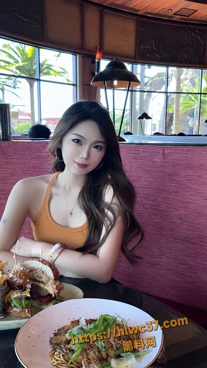 河北廊坊反差女 卢婷婷 酒后化身母狗 合租房打炮私密视频泄密流出