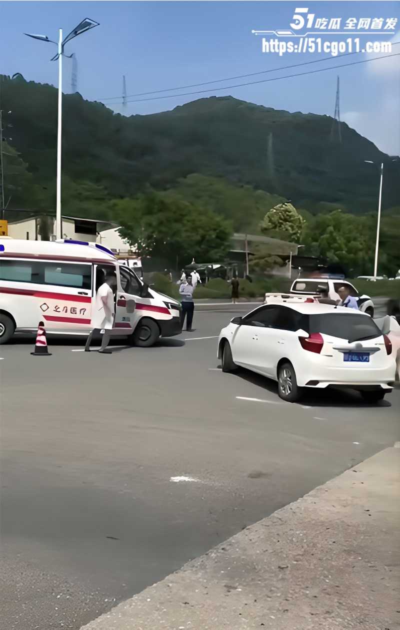 广东潮州 溪口路段重大交通事故 3