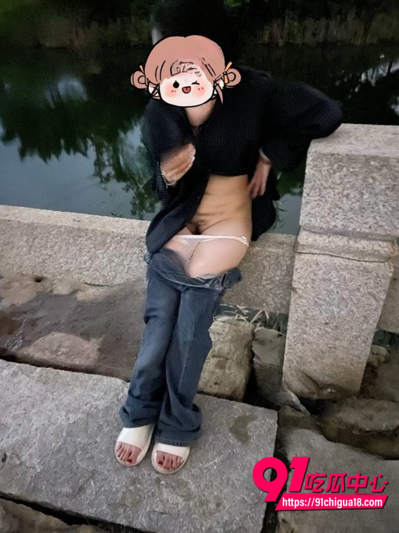 海角妈妈的丰乳肥臀原创视频4 海角妈妈的丰乳肥臀原创视频4