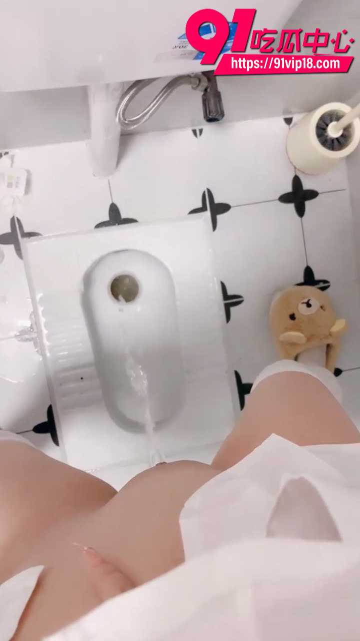 呆呆小奶萝自慰喷水7 呆呆小奶萝自慰喷水7