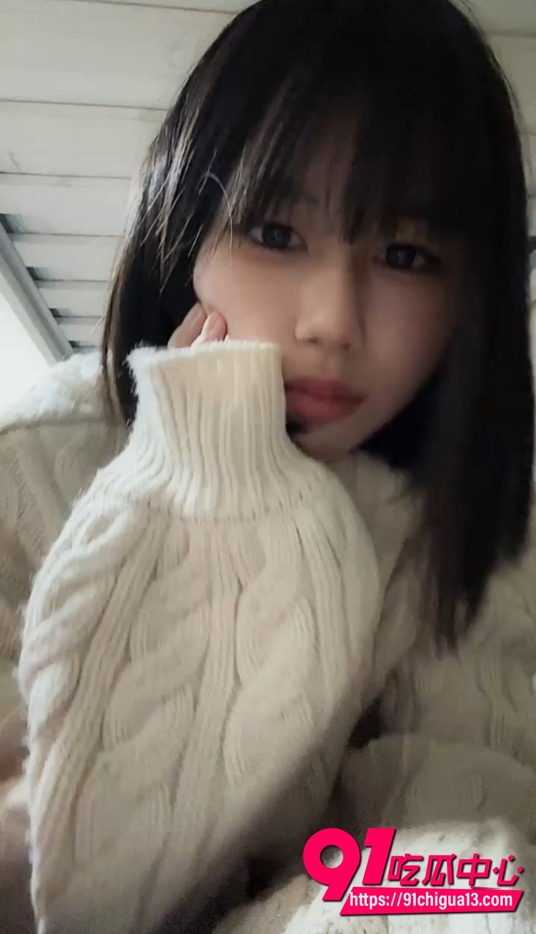 眼镜娘自慰喷水视频2 眼镜娘自慰喷水视频2
