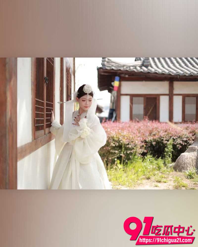 瓜友投稿清纯嫩妹王若冰 因父母断供深陷金钱欲望 背着男友偷偷下海 大量私密视频流出!