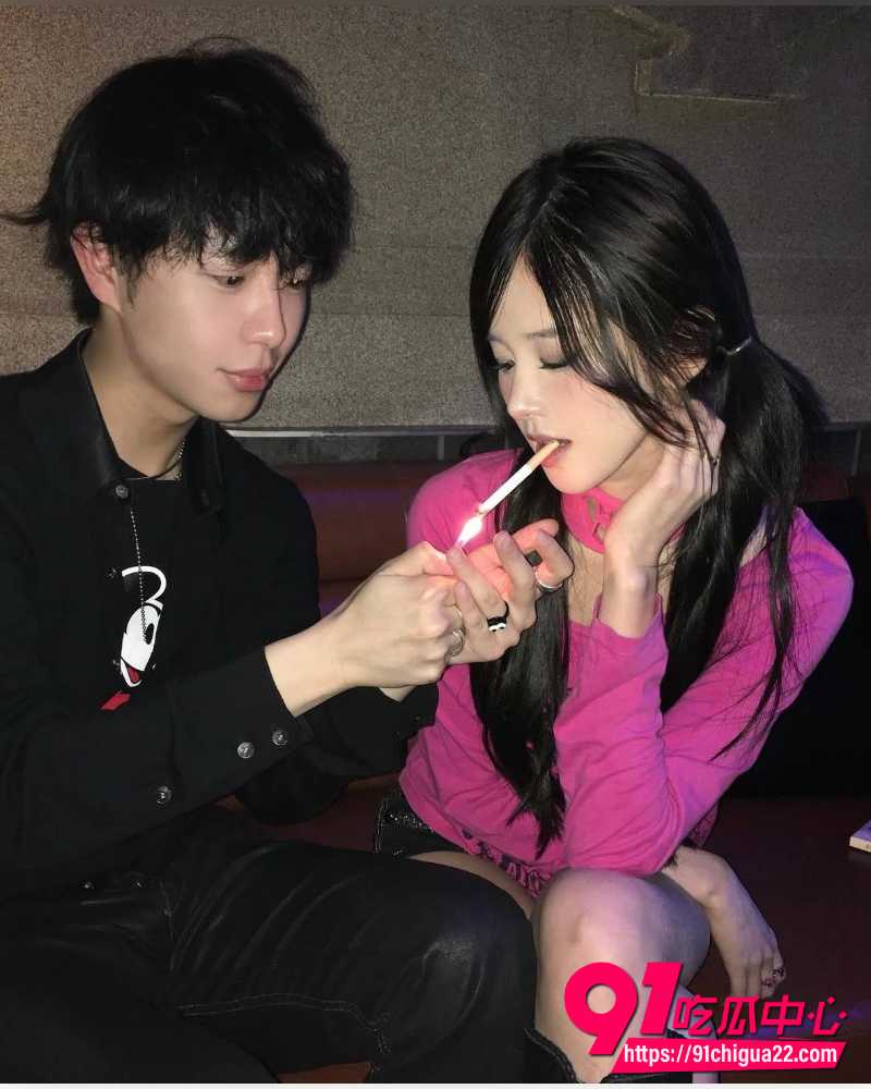井川里予海外晒吸烟照 9 井川里予海外晒吸烟照 9