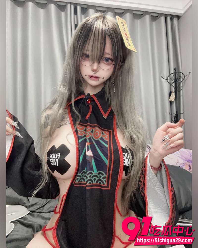 推特重口地雷妹椿山民子 17