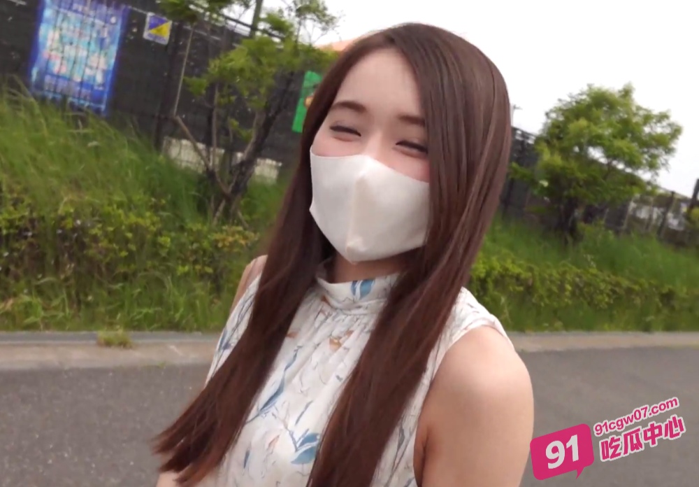户外约炮极品少妇 御姐级白虎尤物当场被扒光 俩人激情野战 暴露母狗本性 配图4