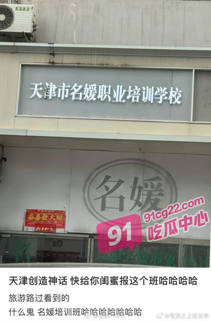 19_W_800px.jpg