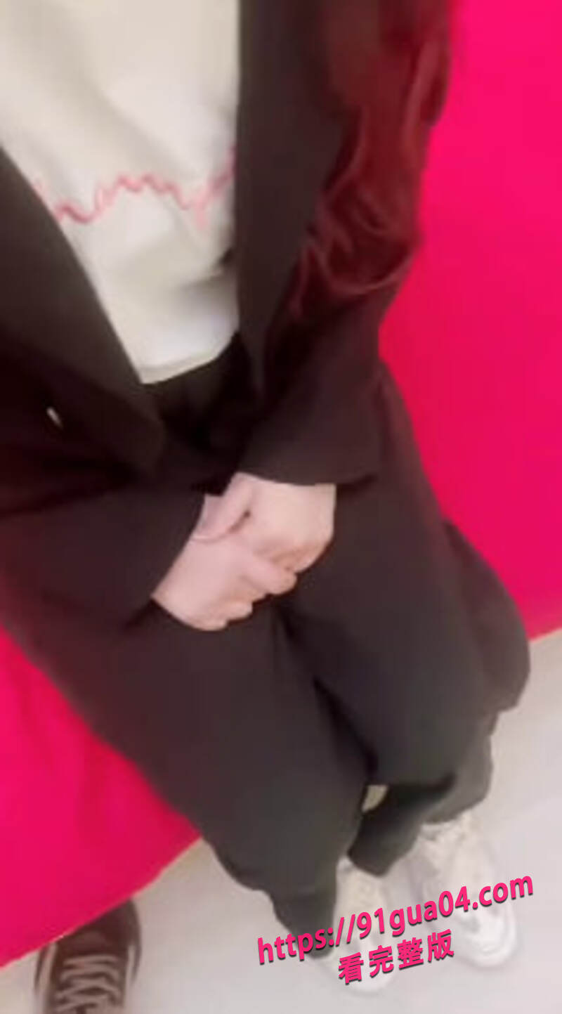 侄女婚房被淫乱父女强占? 现场激情遭偷拍惨遭发现