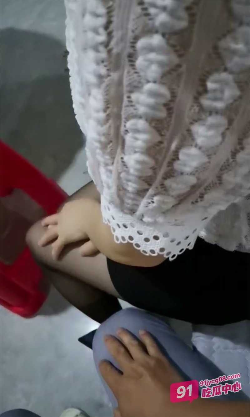 叔嫂乱伦之熟女的诱惑 从第一次的偷情到现在为所欲为!
