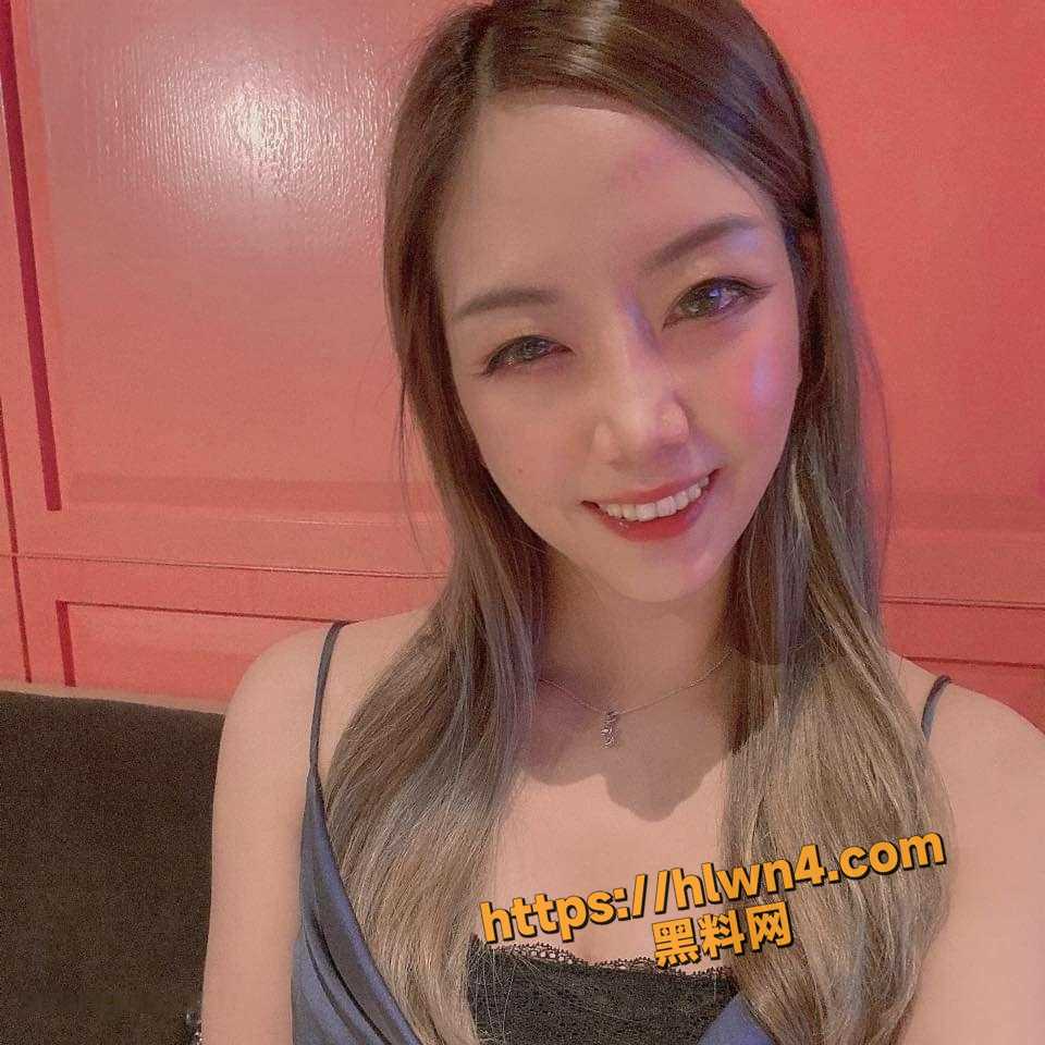 烟台人体艺术模特 谢欣韵 生日和男友宾馆开房打庆祝炮 房间里的炮火肉眼可见的激烈！