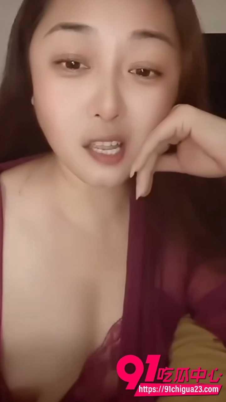 抖音网红闪现直播间内衣内裤走光露点4