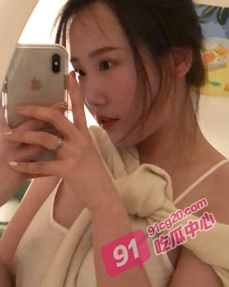 新婚少妇独守空房 老公头顶一片绿生活幸福又安谧!