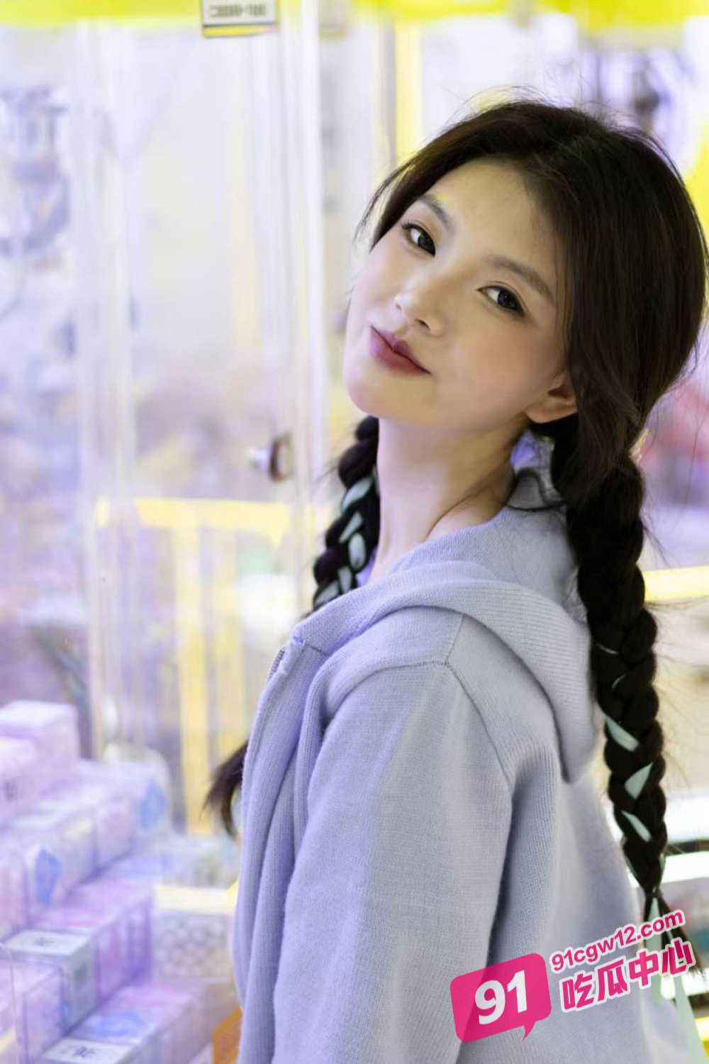 小情侣自拍性爱视频～性感女友主动上位享受着男友肉棒的攻击！ 配图