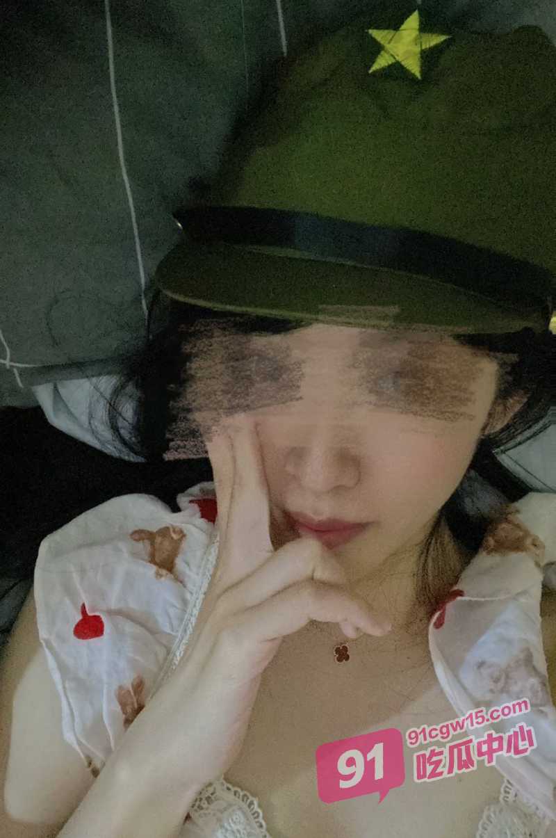逆天媚日母猪辱华！黄秋秋身穿碎花旗袍扮演慰安妇 简直人神共愤 快来操死她 配图7