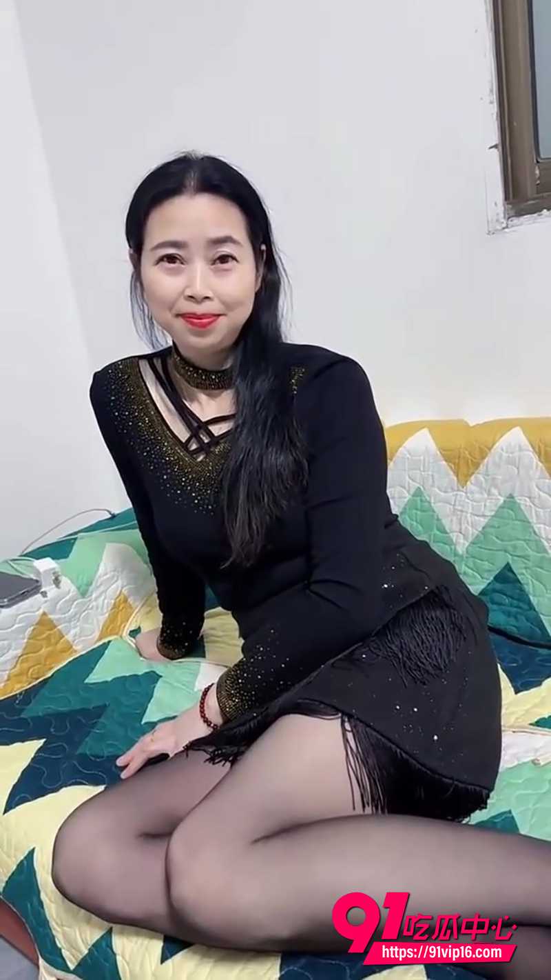 快手熟女夜色伊 3 快手熟女夜色伊 3