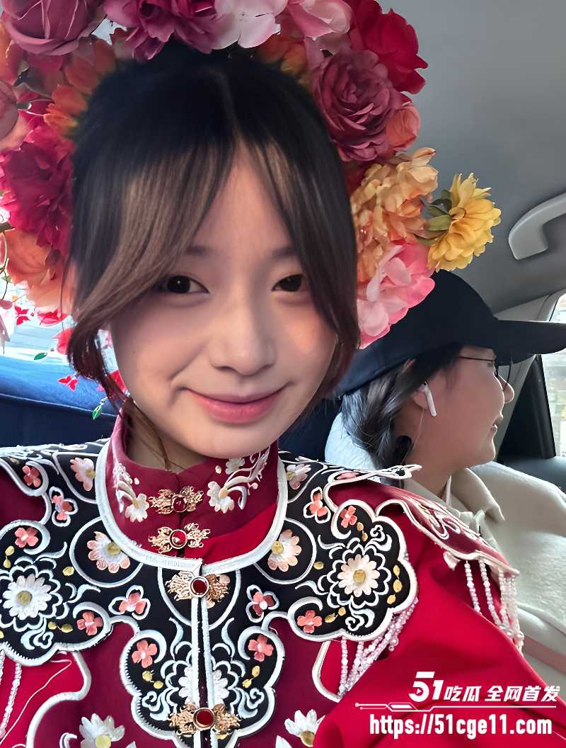 奶茶店兼职小妹 超爱约炮玩3p 1 奶茶店兼职小妹 超爱约炮玩3p 1