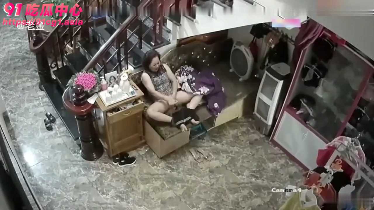 【家庭乱伦】入赘女婿为博岳母欢心 居然做出如此之事！
