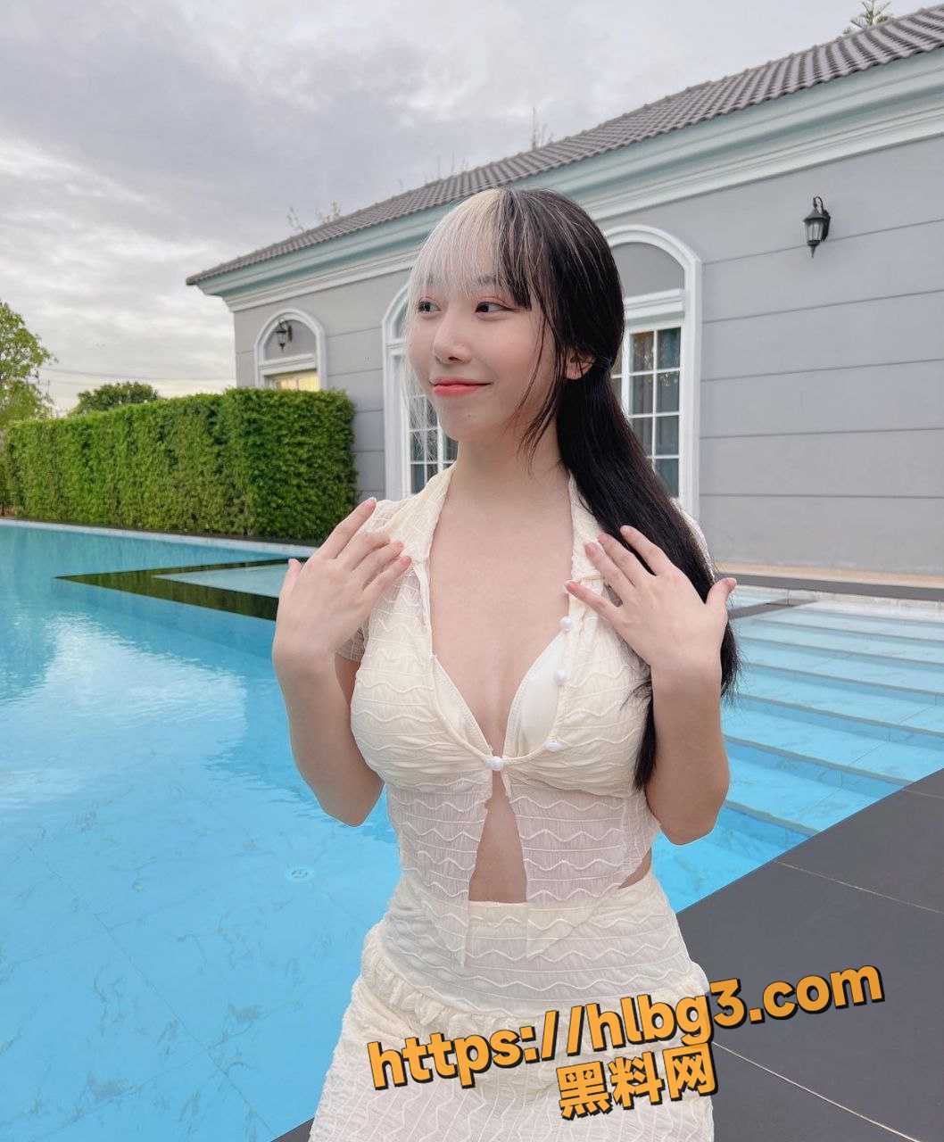泰国知名女网红 HIGHSSTN 和细狗男友的性爱日常 廋是廋但是下体却格外有力