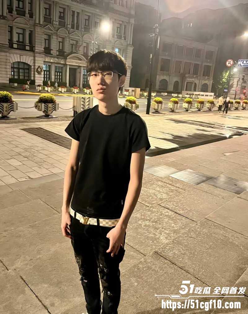 说唱歌手Ash1约炮视频05 说唱歌手Ash1约炮视频05