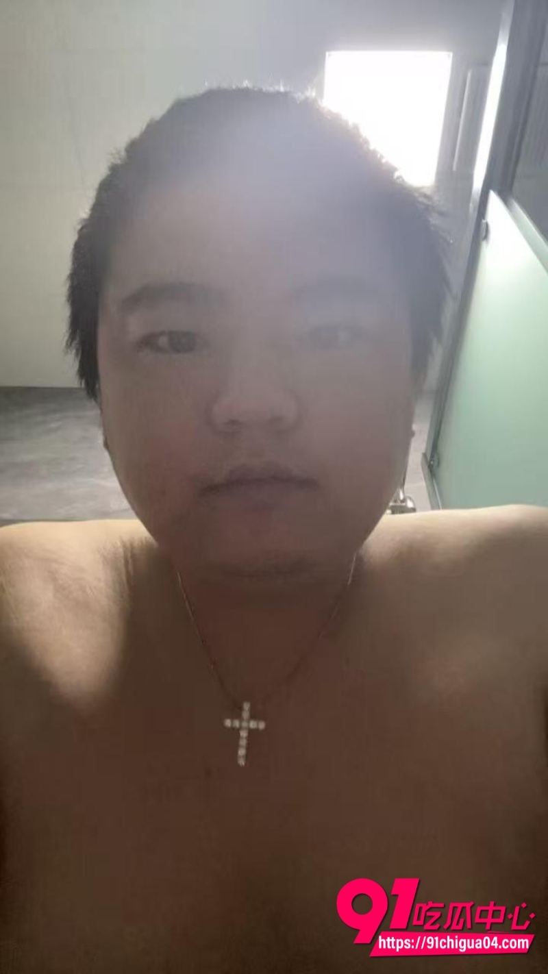 李老八 旗下直播员 卷毛 管奚，让直播员的母亲参与直播3